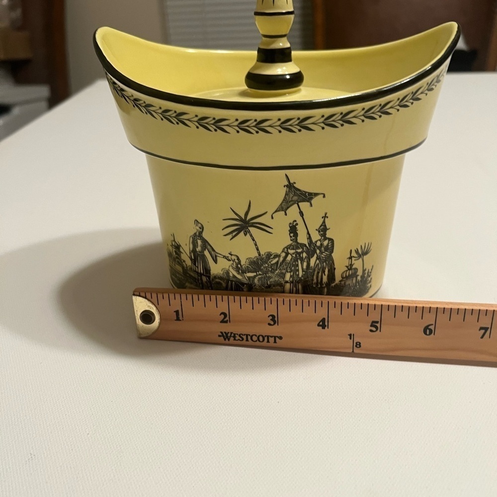 Vintage Mottahedeh Creil Yellow/Black Porcelain 7” Scoop Lidded Footed Urn Italy - Picture 15 of 15
